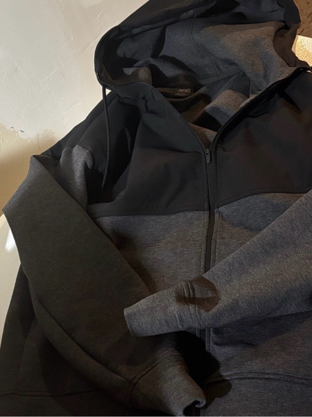 American Eagle Outfitters Black and Gray Lightweight Jacket - Picture 6 of 6